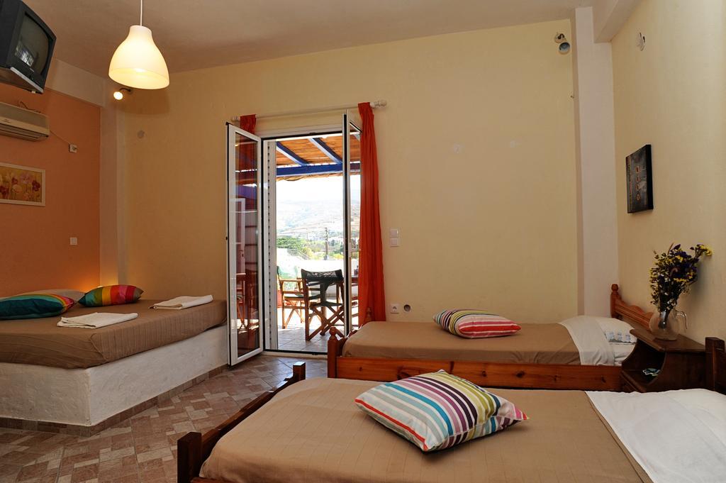 Pansion Andreas Apartament Tínos Pokój zdjęcie